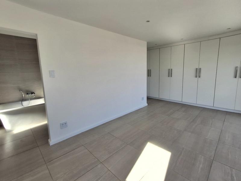 5 Bedroom Property for Sale in Cape St Martin Private Reserve Western Cape